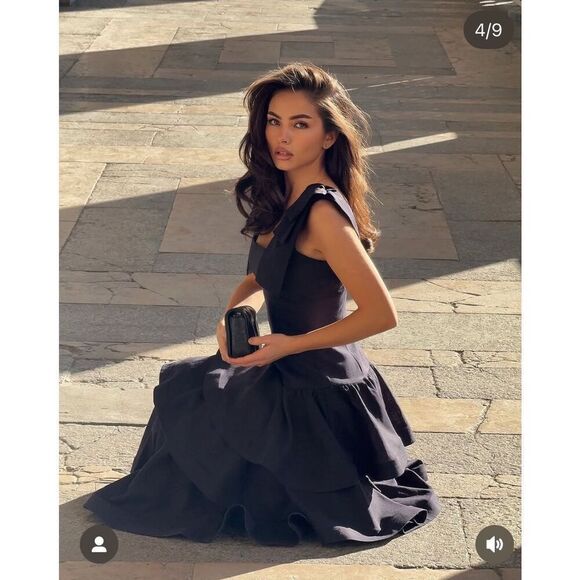 Elliatt Kara Tiered Maxi Dress in Navy Wedding Dinner cocktail Party size S NWT - Picture 2 of 11